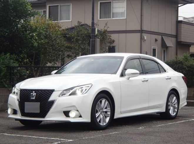 Toyota crown 2014